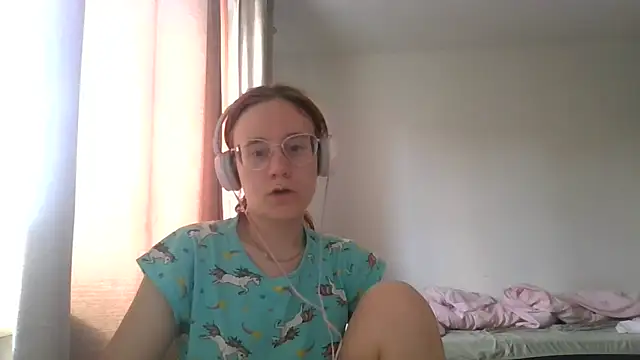 LuckySLove online show from 06-23-26, 02:04