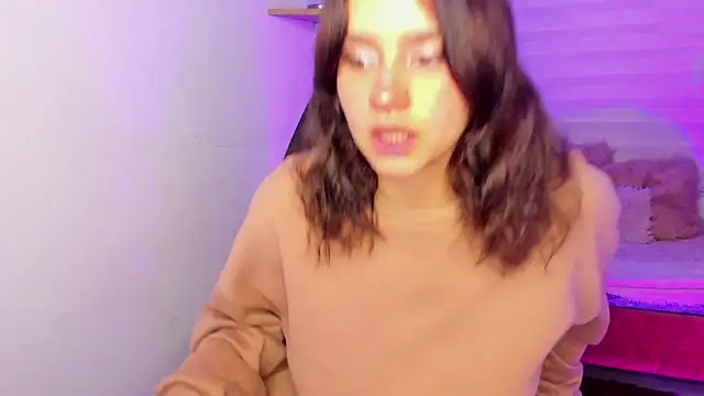 Emily Lindey online show from 10-21-25, 03:29