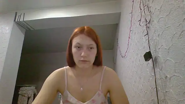 Snapshot of luna_tt chatting on 03-11-26, 04:35 luna tt online show from 03-11-26, 04:35