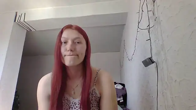 Snapshot of luna_tt chatting on 03-15-26, 10:32 luna tt online show from 03-15-26, 10:32