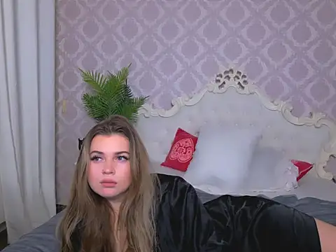 Samantha Cole online show from 12-20-25, 10:22