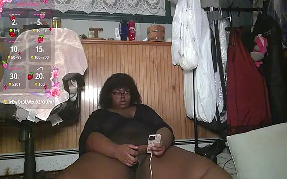 TheChubbySiren online show from 11-01-25, 01:40