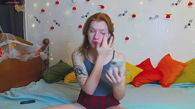 MeganNewCat online show from 11-01-25, 09:44