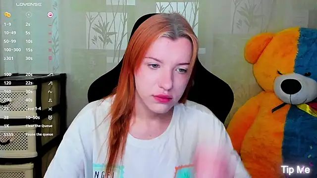 Snapshot of MeganNewCat chatting on 08-07-26, 06:48 MeganNewCat online show from 08-07-26, 06:48