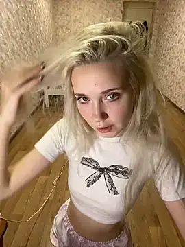 Regina Patty online show from 10-23-25, 01:32