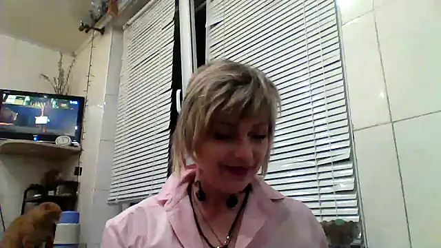 Lia Ray online show from 10-14-25, 07:25