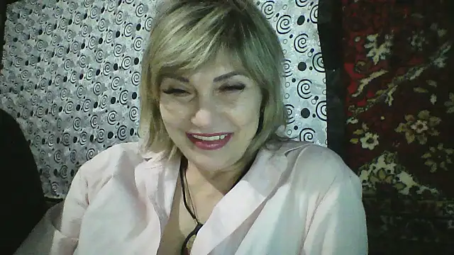 Lia Ray online show from 10-20-25, 07:14