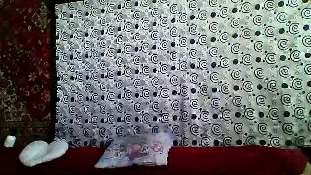 Snapshot of Lia_Ray chatting on 10-24-25, 12:45 Lia Ray online show from 10-24-25, 12:45