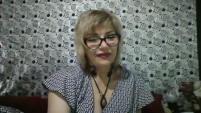 Snapshot of Lia_Ray chatting on 10-25-25, 07:08 Lia Ray online show from 10-25-25, 07:08