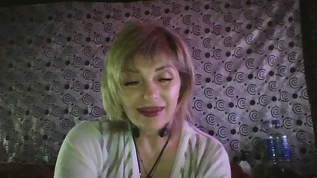 Snapshot of Lia_Ray chatting on 11-17-25, 09:20 Lia Ray online show from 11-17-25, 09:20