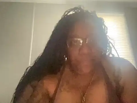 Snapshot of AnalLotus chatting on 10-15-25, 06:41 AnalLotus online show from 10-15-25, 06:41