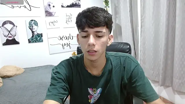 AmethystShadow17 online show from 10-29-25, 03:47