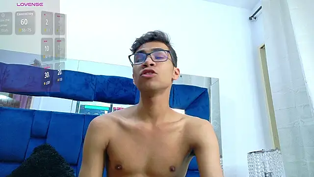 Desire4Duo online show from 10-29-25, 01:24