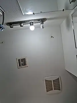 Snapshot of whateveruwanthowever chatting on 10-28-25, 05:37 whateveruwanthowever online show from 10-28-25, 05:37