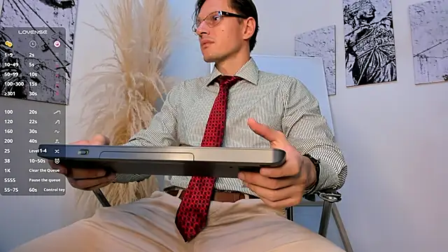 Snapshot of Justin_valverde chatting on 11-15-25, 02:42 Justin valverde online show from 11-15-25, 02:42