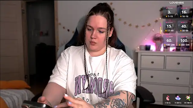 SummerTina online show from 02-24-25, 03:31