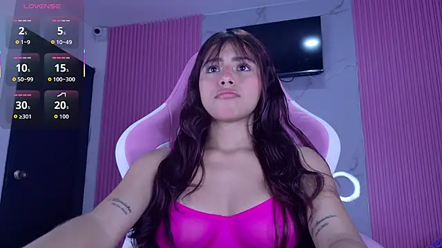 dafne17  online show from 11-15-25, 03:08