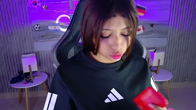 dafne17  online show from 07-07-26, 09:24