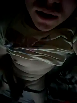 Snapshot of AlexRZ93 chatting on 12-16-25, 05:23 AlexRZ93 online show from 12-16-25, 05:23