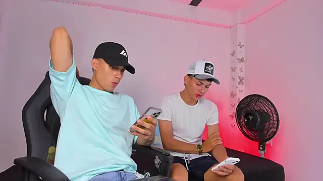 Axel Cody  online show from 11-17-25, 07:19