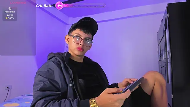 Axel Cody  online show from 12-20-25, 11:39