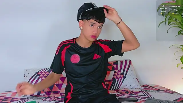 Snapshot of Axel_Cody_ chatting on 06-04-26, 01:39 Axel Cody online show from 06-04-26, 01:39