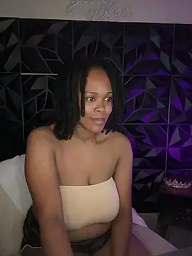 Snapshot of Icandysweet chatting on 08-02-26, 02:43 Icandysweet online show from 08-02-26, 02:43