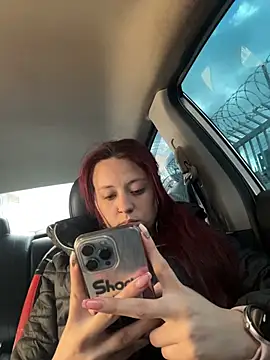 Zoe fire online show from 11-26-25, 12:39