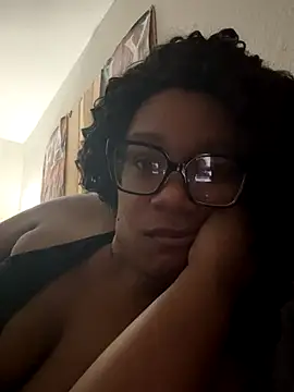 Snapshot of mzwaterpark211 chatting on 10-16-25, 06:14 mzwaterpark211 online show from 10-16-25, 06:14