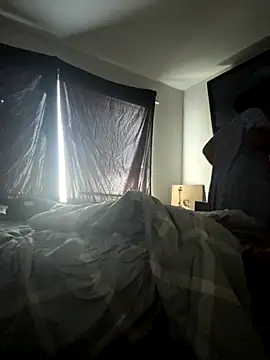 Snapshot of mzwaterpark211 chatting on 10-17-25, 06:43 mzwaterpark211 online show from 10-17-25, 06:43