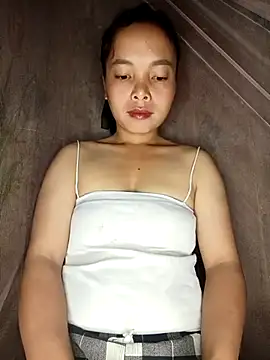 Nguyet2k4 online show from 11-01-25, 02:57