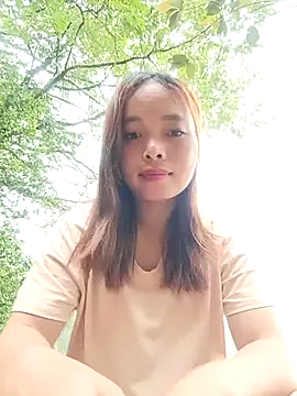 Nguyet2k4 online show from 04-25-26, 12:57