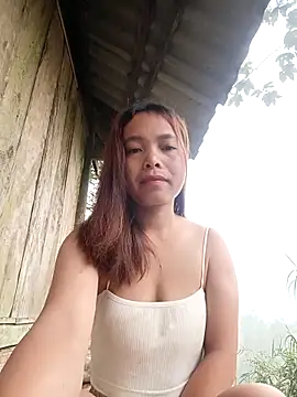 Snapshot of Nguyet2k4 chatting on 05-08-26, 11:21 Nguyet2k4 online show from 05-08-26, 11:21