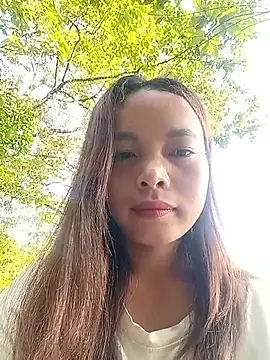 Snapshot of Nguyet2k4 chatting on 05-15-26, 11:34 Nguyet2k4 online show from 05-15-26, 11:34