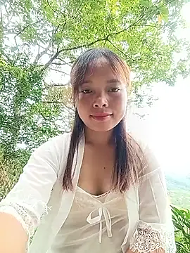Snapshot of Nguyet2k4 chatting on 06-08-26, 01:50 Nguyet2k4 online show from 06-08-26, 01:50