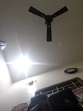 Snapshot of Vickyins480000 chatting on 11-30-25, 03:49 Vickyins480000 online show from 11-30-25, 03:49