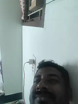 Snapshot of Vickyins480000 chatting on 01-13-26, 05:18 Vickyins480000 online show from 01-13-26, 05:18