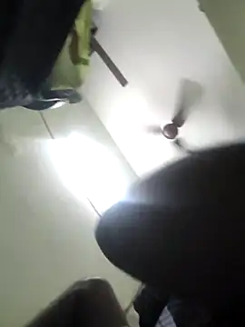 Snapshot of Vickyins480000 chatting on 02-10-26, 09:08 Vickyins480000 online show from 02-10-26, 09:08