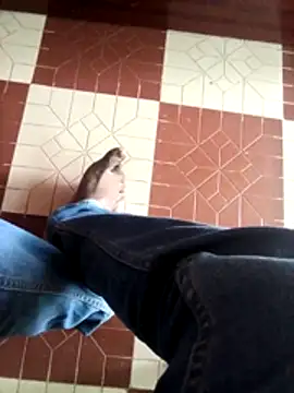 Snapshot of Vickyins480000 chatting on 02-15-26, 08:46 Vickyins480000 online show from 02-15-26, 08:46