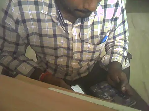 Snapshot of Vickyins480000 chatting on 02-23-26, 07:39 Vickyins480000 online show from 02-23-26, 07:39