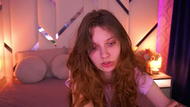 CuteeFoxy online show from 04-06-26, 12:39