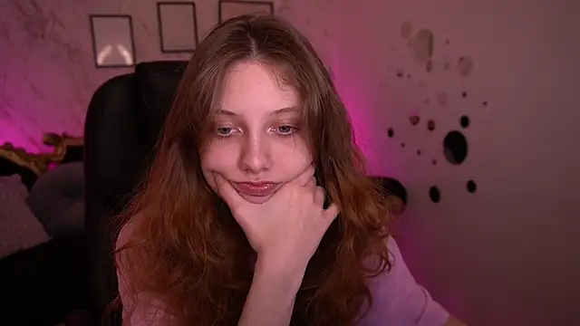 CuteeFoxy online show from 04-13-26, 12:32