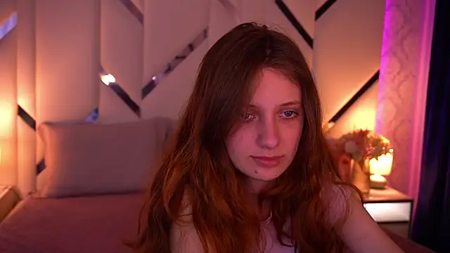 CuteeFoxy online show from 05-06-26, 01:05