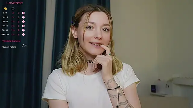 Snapshot of StarryMary chatting on 11-01-25, 09:06 StarryMary online show from 11-01-25, 09:06