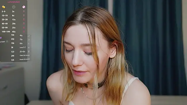 Snapshot of StarryMary chatting on 11-10-25, 09:03 StarryMary online show from 11-10-25, 09:03