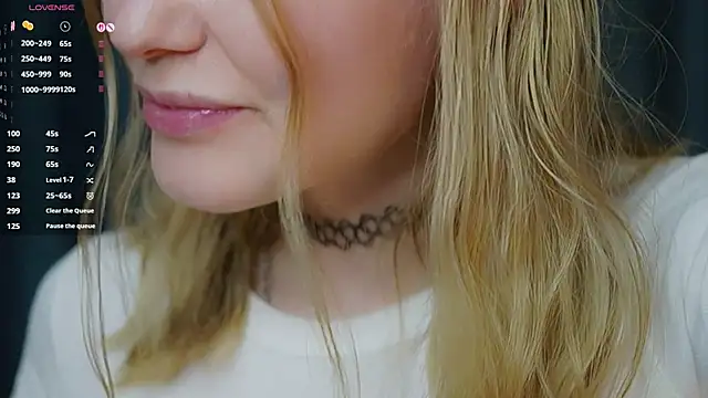 Snapshot of StarryMary chatting on 11-21-25, 09:13 StarryMary online show from 11-21-25, 09:13