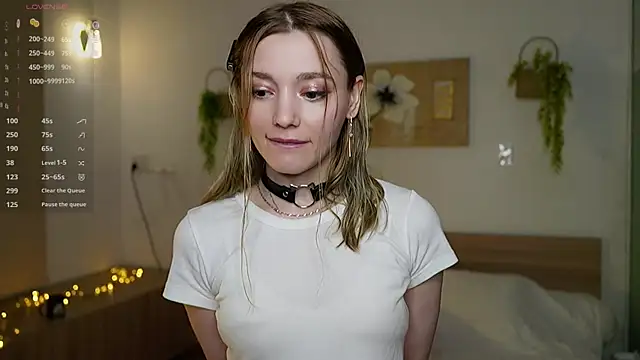 Snapshot of StarryMary chatting on 12-03-25, 09:02 StarryMary online show from 12-03-25, 09:02