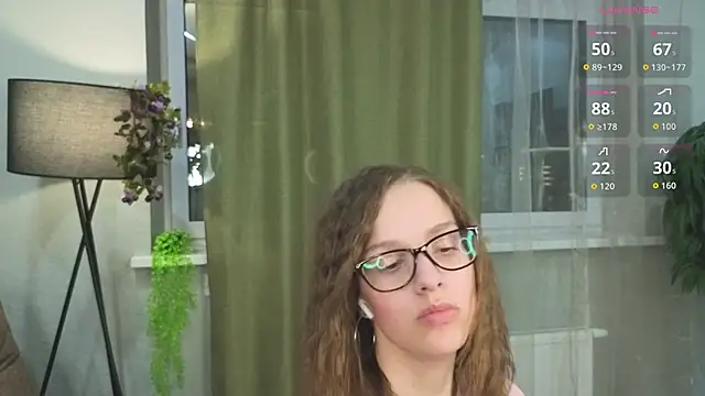 StephnieRecuparo online show from 10-24-25, 01:40