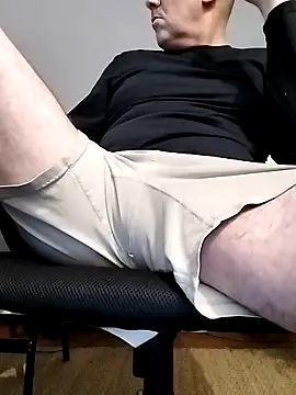 Snapshot of nicolaspgarnier chatting on 10-18-25, 12:02 nicolaspgarnier online show from 10-18-25, 12:02