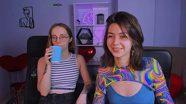 evalora vei online show from 11-12-25, 01:11